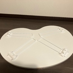 ローテーブル　座卓　ビーンズテーブル　折り畳み式　ホワイトテーブル　美品の画像