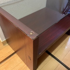 ガラス天板 ローテーブル木目調ブラウン／収納棚付きの画像