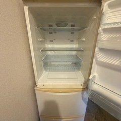 冷凍庫冷蔵庫の画像