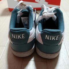 ナイキ　レディース　NIKE　コートビジョン　白青の画像