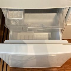 Panasonic 138L 2ドア冷蔵庫の画像