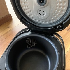 ニトリ　炊飯器　5合炊き　中古品の画像