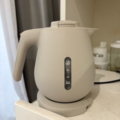 電気ケトルの画像
