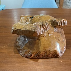 木彫り熊🐻 1点物⭐️　置物 鮭をくわえた熊 鮭食い熊 木彫り 彫刻 茶色の画像
