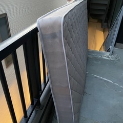 セミダブルベットマットレスの画像