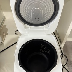 炊飯器の画像