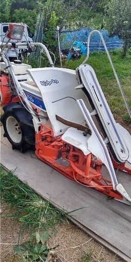 クボタ１条刈りバインダーRB30