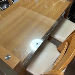 ダイニングテーブル5点セットの画像