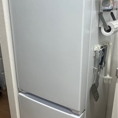 🌟YAMADA SELECT冷蔵庫'22年製🌟（キッチン用品をおまけします❣️）の画像