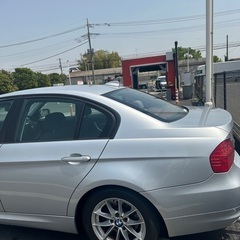 BMW 320I 2010の画像