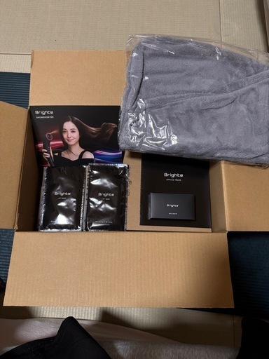 新品未開封  Brighte  ブライト  シャワードライヤー + MIST SERUM 3.1ml(約2ヶ月分)×2個 等 その他 セット
