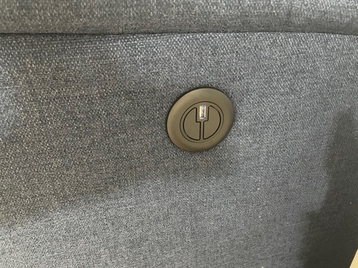 【最終値下げ】ニトリ　2人掛けソファ　電動リクライニング付