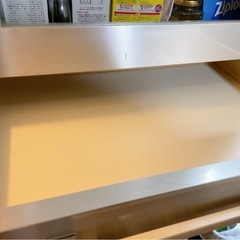 食器棚の画像