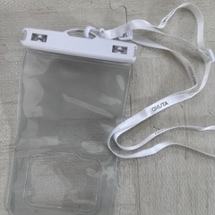 スマホ防水ケースの画像