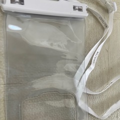 スマホ防水ケースの画像