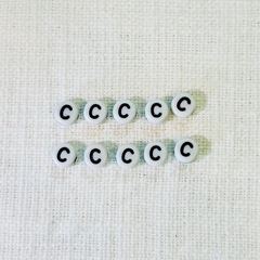 アルファベットビーズ/イニシャル/推し活/ハンドメイド/パーツ販売/A/B/C
の画像