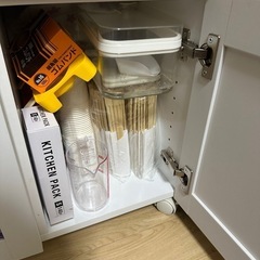 食器棚の画像