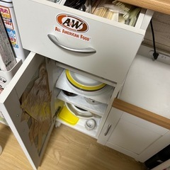 食器棚の画像