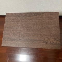 サイドテーブルの画像