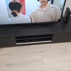 黒色　テレビ台　収納豊富の画像