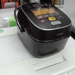 配送可能　保証付き ZOJIRUSHI NW-JA10-TA 炊飯器 極め炊き ブラウン [5.5合 /圧力IH] の画像
