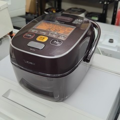 配送可能　保証付き ZOJIRUSHI NW-JA10-TA 炊飯器 極め炊き ブラウン [5.5合 /圧力IH] の画像