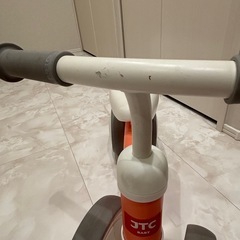 OTC 三輪車 オレンジとホワイトの画像