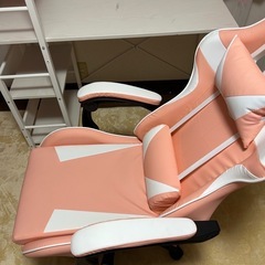 ゲーミングチェアの画像