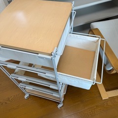 IKEA ポエング　オットマン　無印　スチール収納 の画像