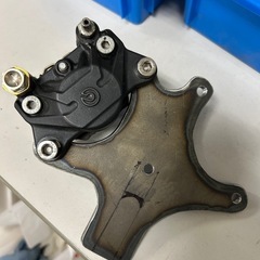 84ピッチ　リア　ダブルキャリパーサポート モンキー ダックス 　　　の画像