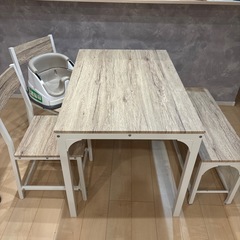ダイニングテーブルセットの画像