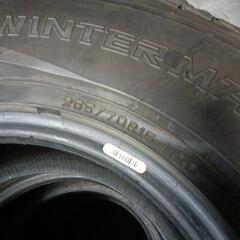 【 265/70R15 】ダンロップ スタッドレス４本の画像