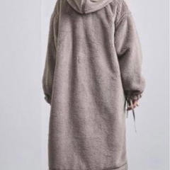 定価7万ほぼ新品HYKE ボアフードコートの画像