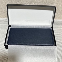 ★新品★ 長財布　ネイビーの画像