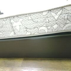 シモンズ　クイーンベッド＆マットレスセットの画像