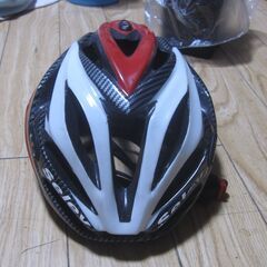 自転車ヘルメットの画像