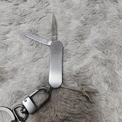 小さなサバイバル工具の画像