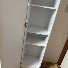 可愛い全身鏡付き収納棚の画像