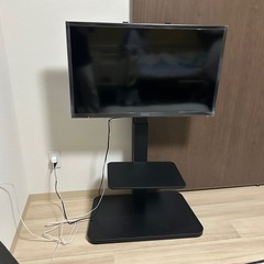 テレビとテレビ台の画像