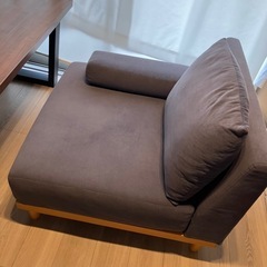 FINE KAGU ソファ　Soroi 1人掛けソファ　オットマン付きの画像