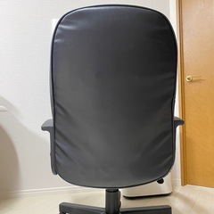 牛革社長椅子 オフィスチェア 回転チェアの画像