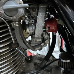 SR400 FCRキャブ トラップマフラーの画像