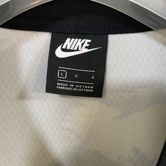 NIKE ナイキ　迷彩柄 カモフラージュ柄 Tシャツ サイズL レアアイテムの画像