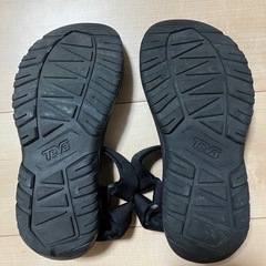 TEVA サンダル ２足セットの画像
