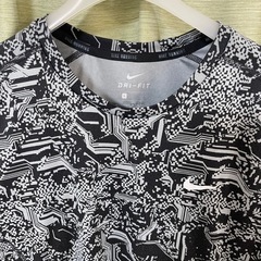 NIKE ナイキ　RUNNING ドライフィット DRI-FIT サイズL 黒の画像