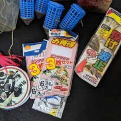 クーラーボックスなど釣り道具の画像