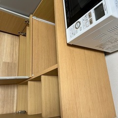 食器棚の画像