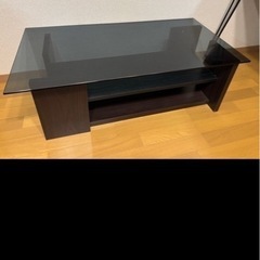 【値下げ要相談】ガラス　ローテーブルの画像
