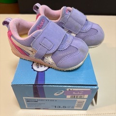 アシックス　ラベンダーカラー（13.5cm）の画像