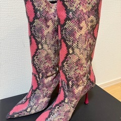 新品　8byYOOX イタリア製　ピンク　本革　レザー　スネーク　パイソン　38 牛革　インポートの画像